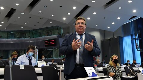 Europastaatssekretär Mark Weinmeister bei der Plenardebatte des AdR am 12. Oktober 2021 in Brüssel. 