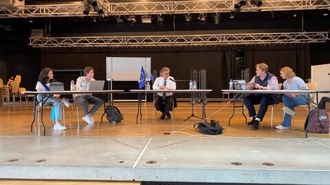 vlnr: Isabella Priego Wessel, Lennart Deistler, SdL, Jasper Vossbeck, Annika Rehm