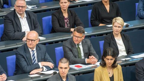 Ministerpräsident Boris Rhein nimmt an einer Gedenkstunde des Bundestags zum 70. Jahrestag des Volksaufstands in der DDR teil. Ministerpräsident Boris Rhein nimmt an einer Gedenkstunde des Bundestags zum 70. Jahrestag des Volksaufstands in der DDR teil.