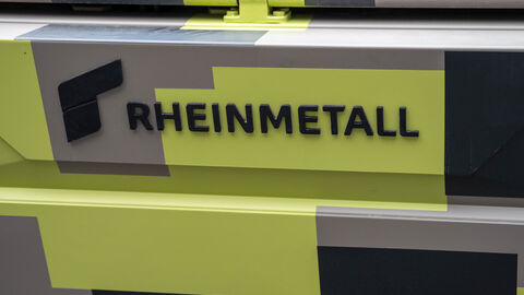Das Firmenlogo von Rheinmetall in Kassel