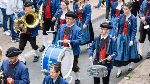 Festzug zum Abschluss des 61. Hessentags in Fritzlar Festzug zum Abschluss des 61. Hessentags in Fritzlar