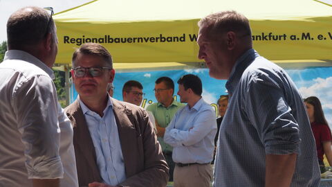 Ministerpräsident Boris Rhein beim Hoffest in Frankfurt Ministerpräsident Boris Rhein beim Hoffest in Frankfurt